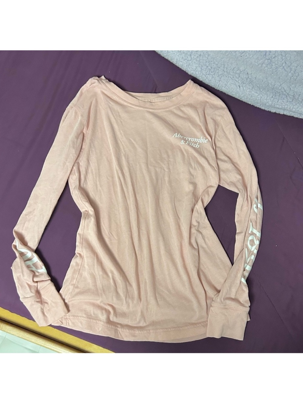 LAST CALL! GIVING AWAY TMRW abercrombie and fitch 2000s y2k long sleeve tee